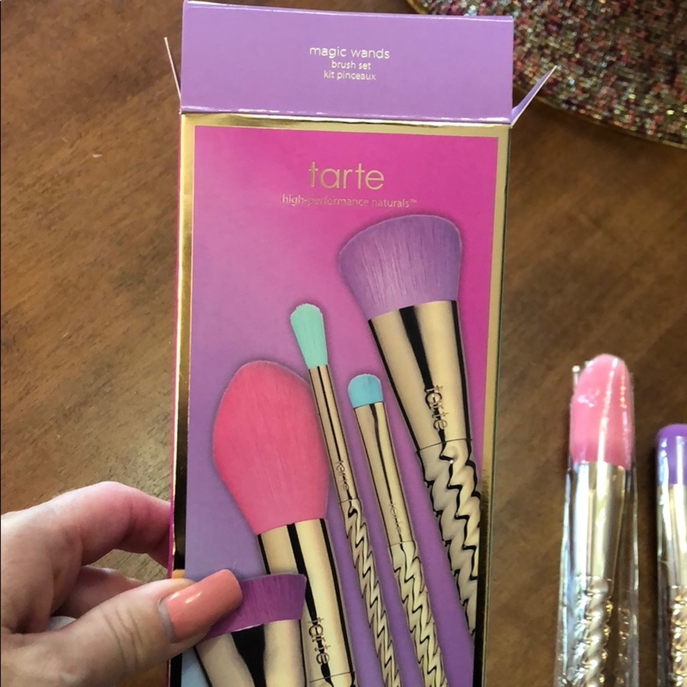 tarte * High performance make up brushes